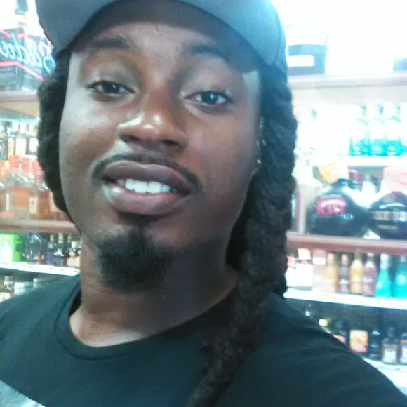 Meet your Posher, Kevin - Picture 1 of 1